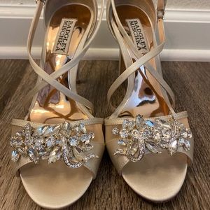 Badgley Mischka women’s size 6 high heels
